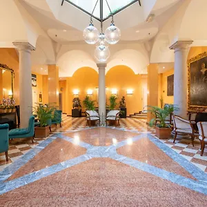 Hotel Regina, Milan